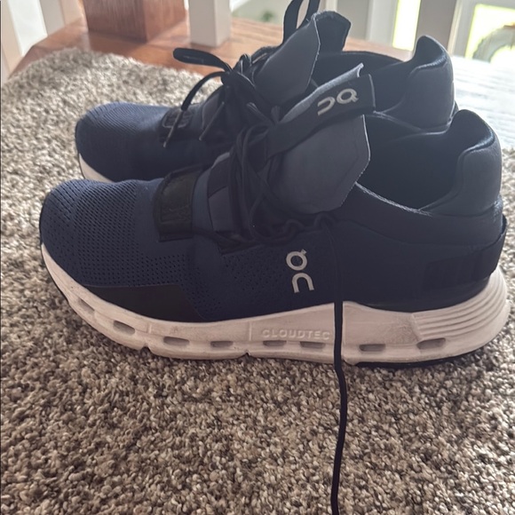 On Running Athletic Shoes in Navy and White - Picture 1 of 5